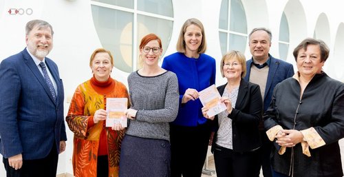 Köpfe hinter Aktiv im Alter