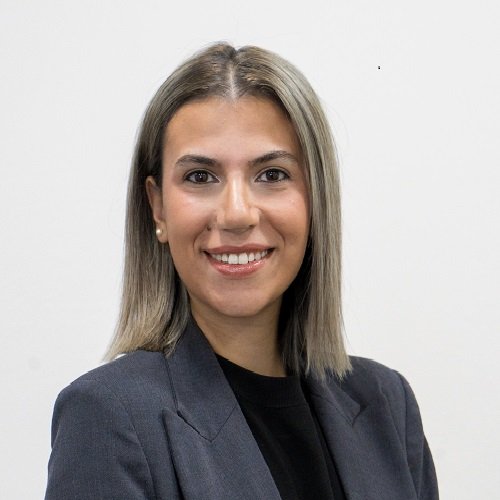 Esra Öz von BiBer Bildungsberatung