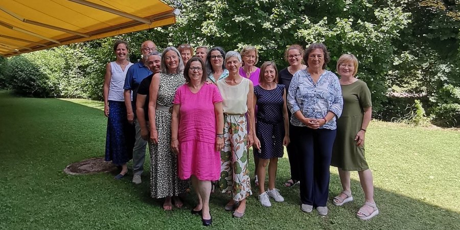 Die Gruppe der Teilnehmenden an Aktiv im Alter sowie die Organisationen